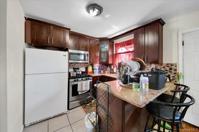 WELCOME TO 403 TORRY AVENUE. SINGLE FAMILY LOVELY BRICK HOME - photo 6