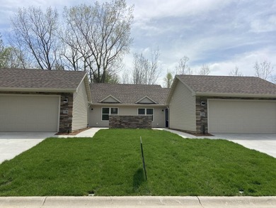 728 and 730 are mirror images, new construction 2 large bedrooms - photo 1