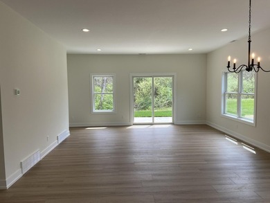 728 and 730 are mirror images, new construction 2 large bedrooms - photo 9