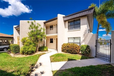 Welcome to waterfront living in the highly desirable community - photo 2