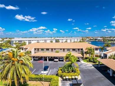 Welcome to waterfront living in the highly desirable community - photo 3