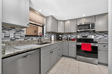 Welcome to waterfront living in the highly desirable community - photo 8