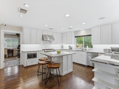A private, gated retreat in Dallas, 6160 Spring Valley Road - photo 11