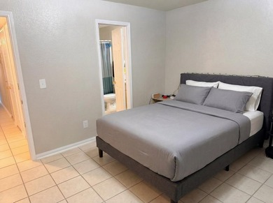Investor Ready - Indian Lake Condo! This 3-bedroom, 2-bath - photo 12