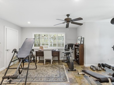 A private, gated retreat in Dallas, 6160 Spring Valley Road - photo 13