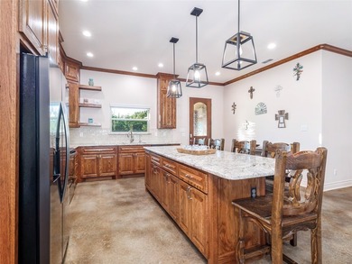 Built in 2021, this well-constructed lake house showcases - photo 6