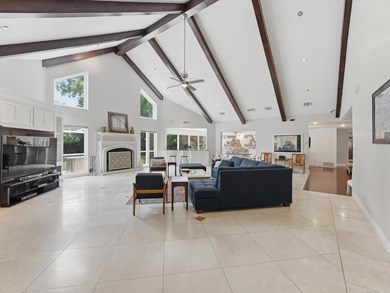 A private, gated retreat in Dallas, 6160 Spring Valley Road - photo 17