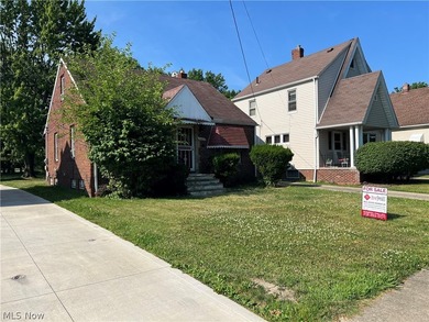 This Home is a fixer upper - photo 2