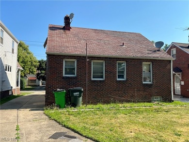 This Home is a fixer upper - photo 4