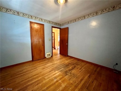 This Home is a fixer upper - photo 9