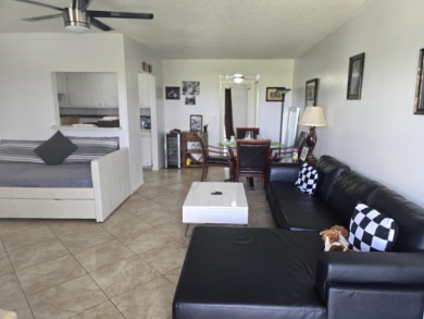 Lake Condo For Sale in Boca Raton, Florida