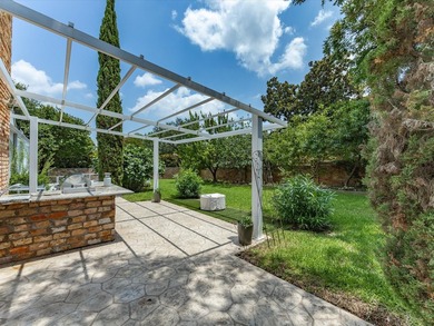 A private, gated retreat in Dallas, 6160 Spring Valley Road - photo 34
