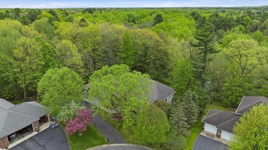 Located at the end of a quiet cul-de-sac, this exceptional - photo 49