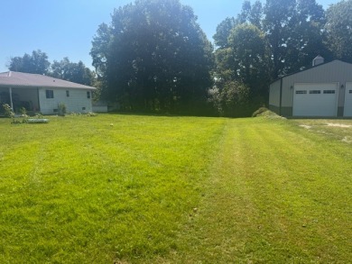 Motivated Seller, Lakefront Living Awaits! - photo 3