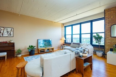 Step into urban sophistication with this stunning 2-bedroom - photo 7