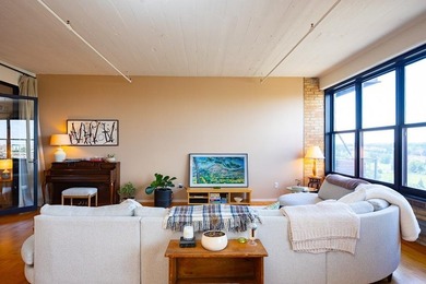Step into urban sophistication with this stunning 2-bedroom - photo 8
