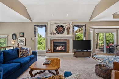 ENJOY EASY LIVING IN THE CREEKMOOR VILLAS! This impeccably - photo 10