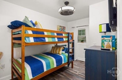 Lake Sinclair living at its best. This fully renovated 3 bedroom - photo 12