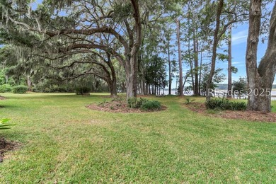 With a conceptual 25 homesites nestled along the pristine salt - photo 13