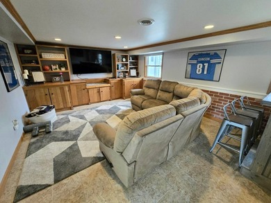 Located at the edge of town in the Lakeland subdivision, and - photo 35