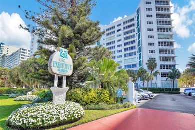 Stunning, unobstructed ocean views 2 Bed/2.5 Bath apartment - photo 40
