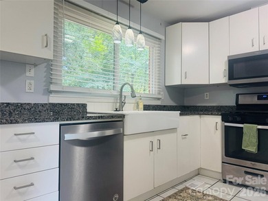 Welcome home to this inviting 3-bedroom, 1-bath residence - photo 15
