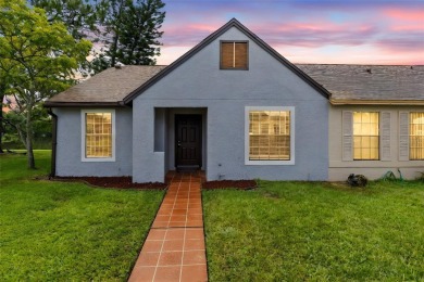 Lake Townhome/Townhouse For Sale in Sanford, Florida