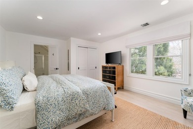 Located in the desirable North Sea area of Southampton, this - photo 25