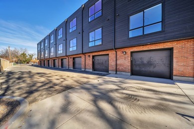 Incredible opportunity to own 14 brand new rental townhomes in - photo 25