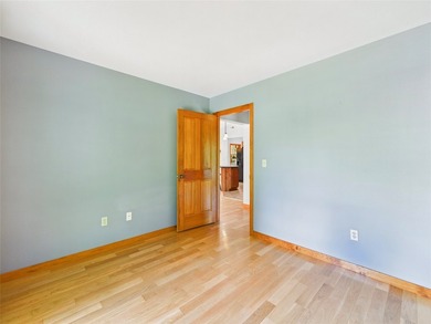 Enjoy the comfort and convenience of this well-maintained - photo 30