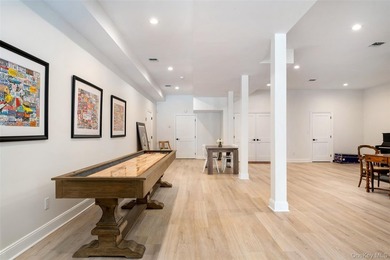 Located in the desirable North Sea area of Southampton, this - photo 31