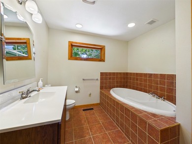 Enjoy the comfort and convenience of this well-maintained - photo 36