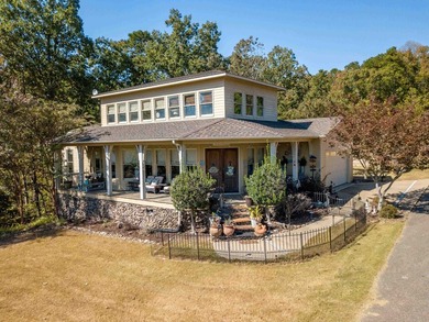 Wake up to breathtaking views of Pickwick Lake from nearly every - photo 1