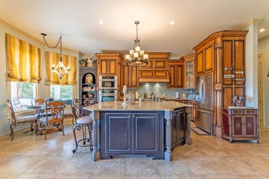 Wake up to breathtaking views of Pickwick Lake from nearly every - photo 4