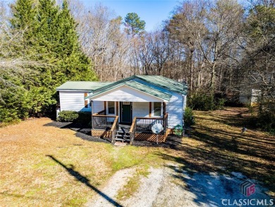 Lake Home For Sale in Hartwell, Georgia