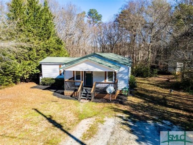 Lake Home For Sale in Hartwell, Georgia