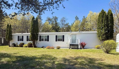 Well-maintained 1-owner, 2-bedroom, 2-bath manufactured home - photo 2