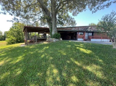 Lake Home Off Market in Albany, Kentucky