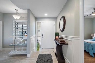 Beautiful 2 bed 2 bath unit overlooking the intercoastal - photo 2