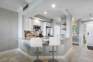 Beautiful 2 bed 2 bath unit overlooking the intercoastal - photo 3