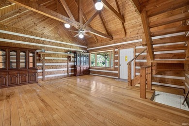 Enjoy lake living with this cozy cabin-style home on beautiful - photo 8