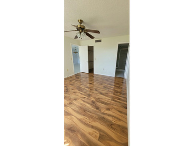 Very clean and well kept 2 bedroom, 2 bathroom condo located - photo 6