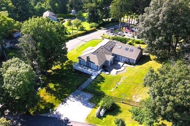 Welcome to this Custom 3 bedroom, 2 bathroom Expanded ranch in - photo 14