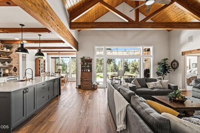 Don't miss out; tucked into a pine canopy overlooking Aspen - photo 8