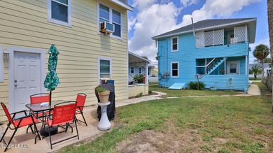 Just half a block from the ocean and steps from Sun Splash Park - photo 8