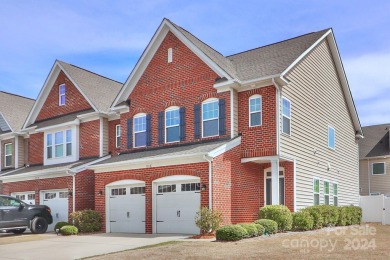 Lake Townhome/Townhouse Sale Pending in Mooresville, North Carolina
