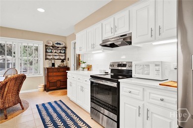 Truly maintenance-free living! This turn-key unit is move-in - photo 17