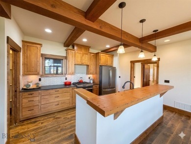 ?Welcome HOME to 40 Ramrod Place, a beautifully crafted custom - photo 20