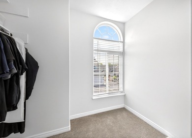This home is so light and bright! Welcome to 802 Sugar Maple Ct - photo 22