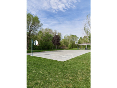 This home is so light and bright! Welcome to 802 Sugar Maple Ct - photo 33